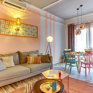 sweet-inn-apartment-charming-plaza-molina.topbarcelonahotels.com/