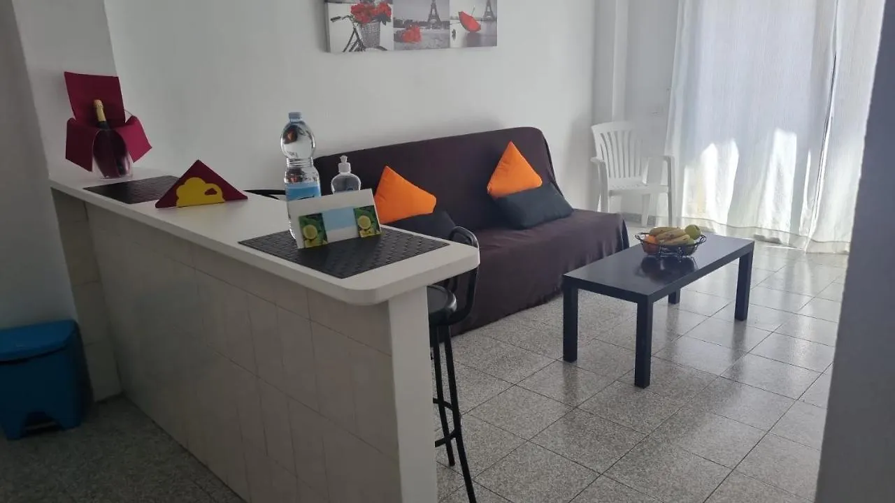 Vivienda Vacacional A 50 Metros De La Playa Puerto de Santiago  0*, Puerto de Santiago (Tenerife) Spagna